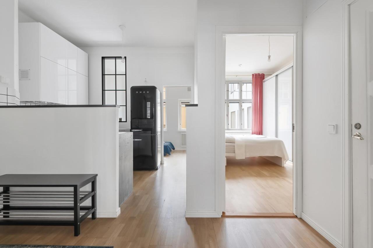 Wehost Fabulous 2Br In Prestigious Punavuori @Iso Roobertinkatu 26 Helsínquia Exterior foto