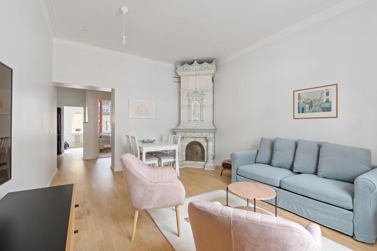 Wehost Fabulous 2Br In Prestigious Punavuori @Iso Roobertinkatu 26 Helsínquia Exterior foto